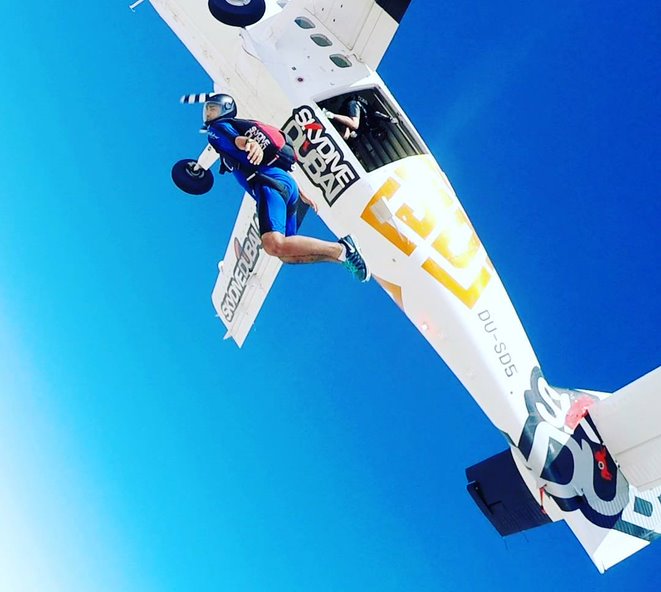  dubai-skydive-avec-saut-parachute