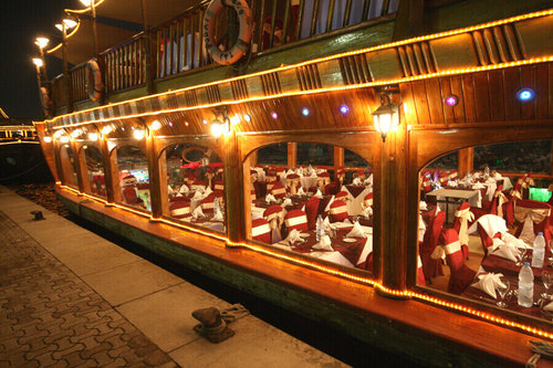  diner-croisiere-depart-marina-dubai-bateau-traditionnel